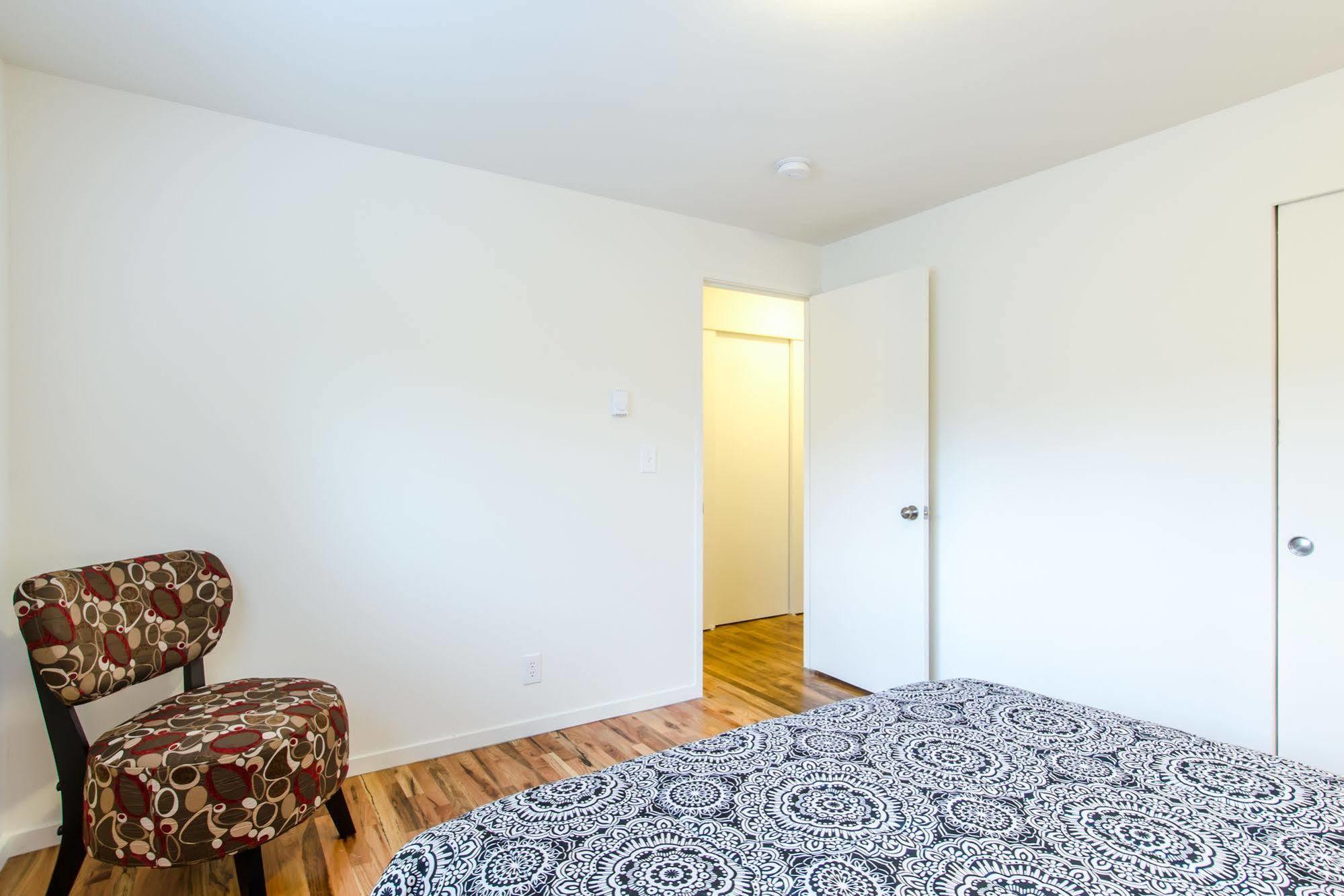 Ginosi Basics Queen Anne Apartel Seattle Bagian luar foto